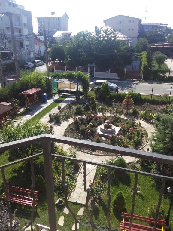 Casa Dalena Hotel Костинещи Екстериор снимка