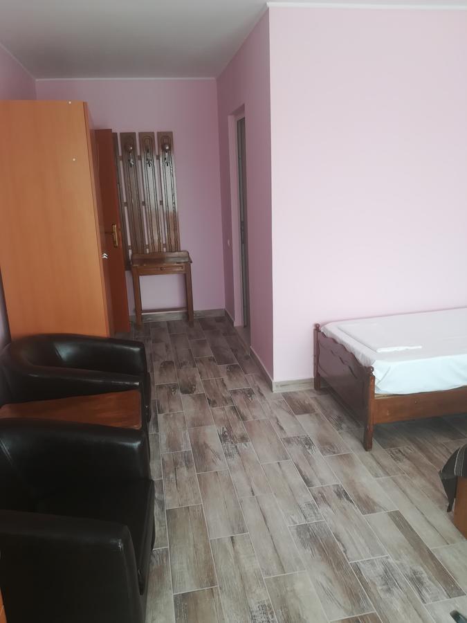 Casa Dalena Hotel Костинещи Екстериор снимка